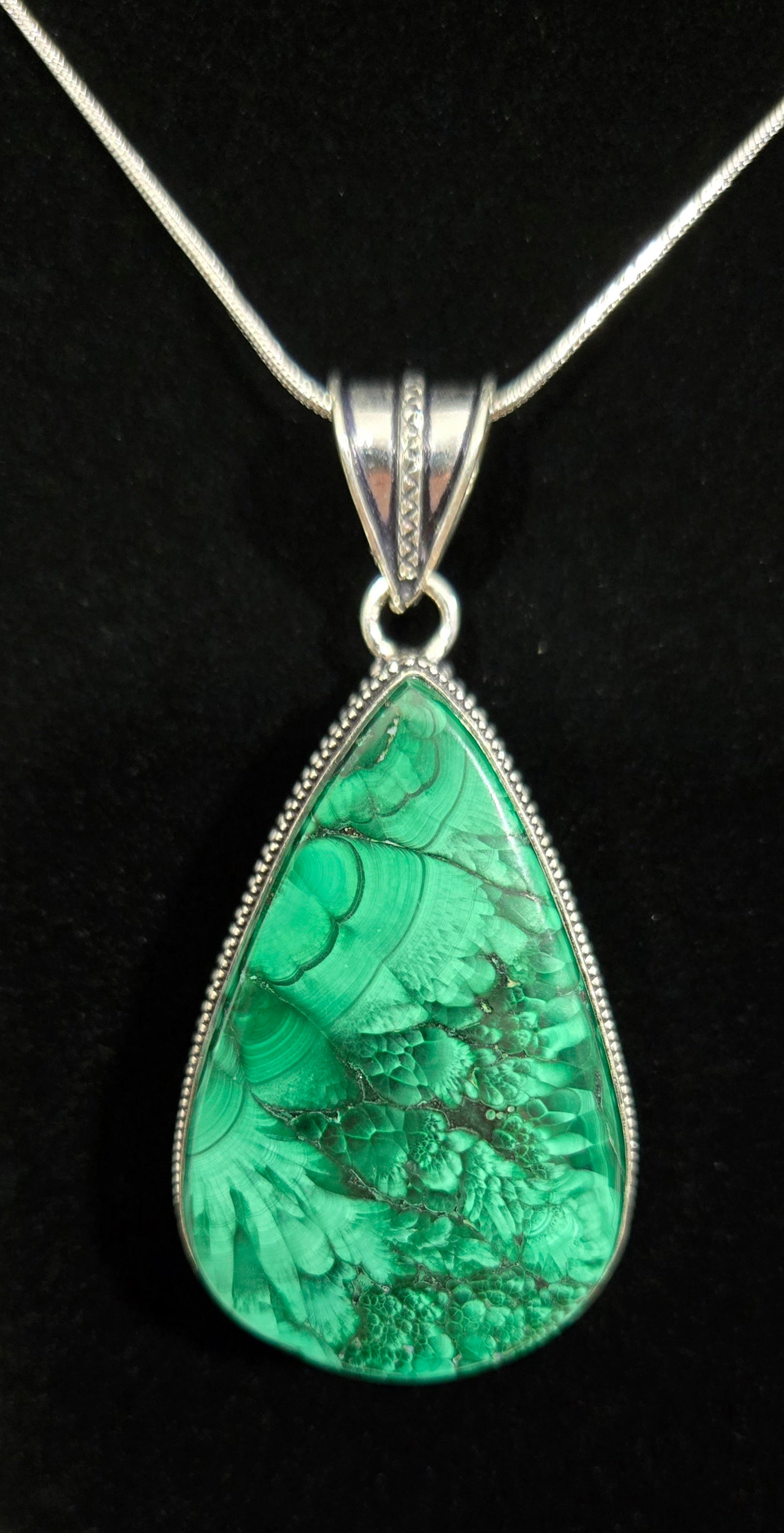 MALACHITE NECKLACE