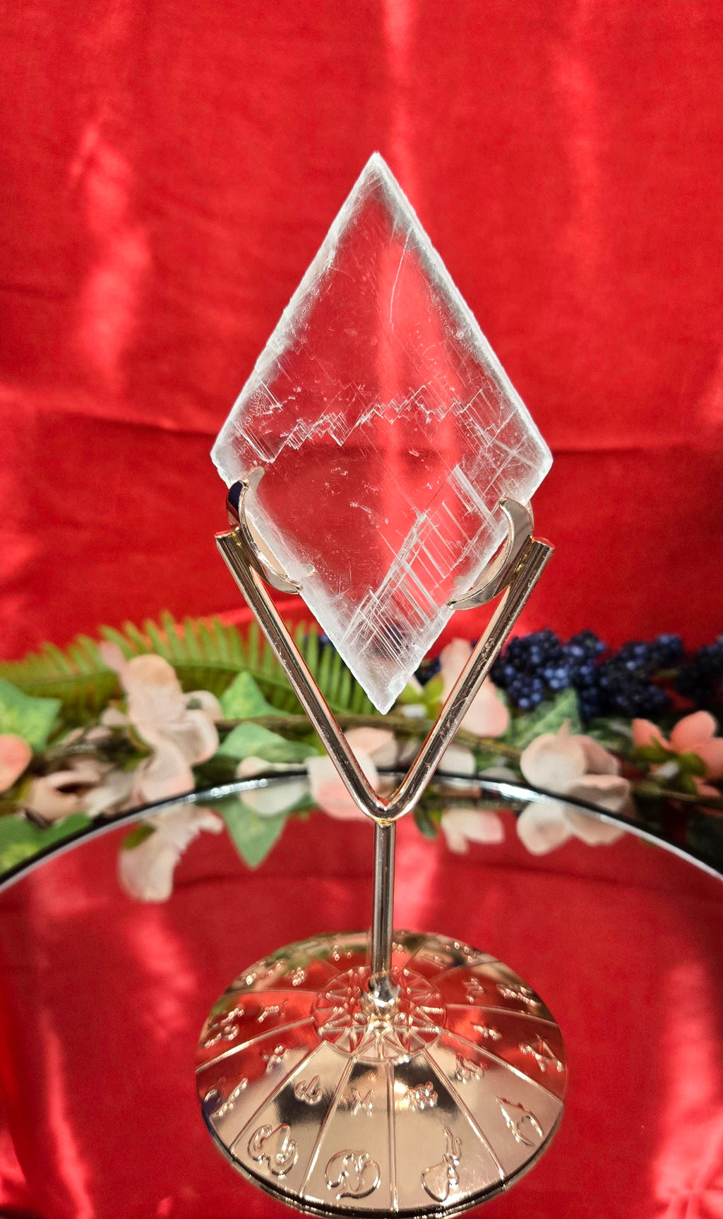 GYPSUM SELENITE WITH STAND