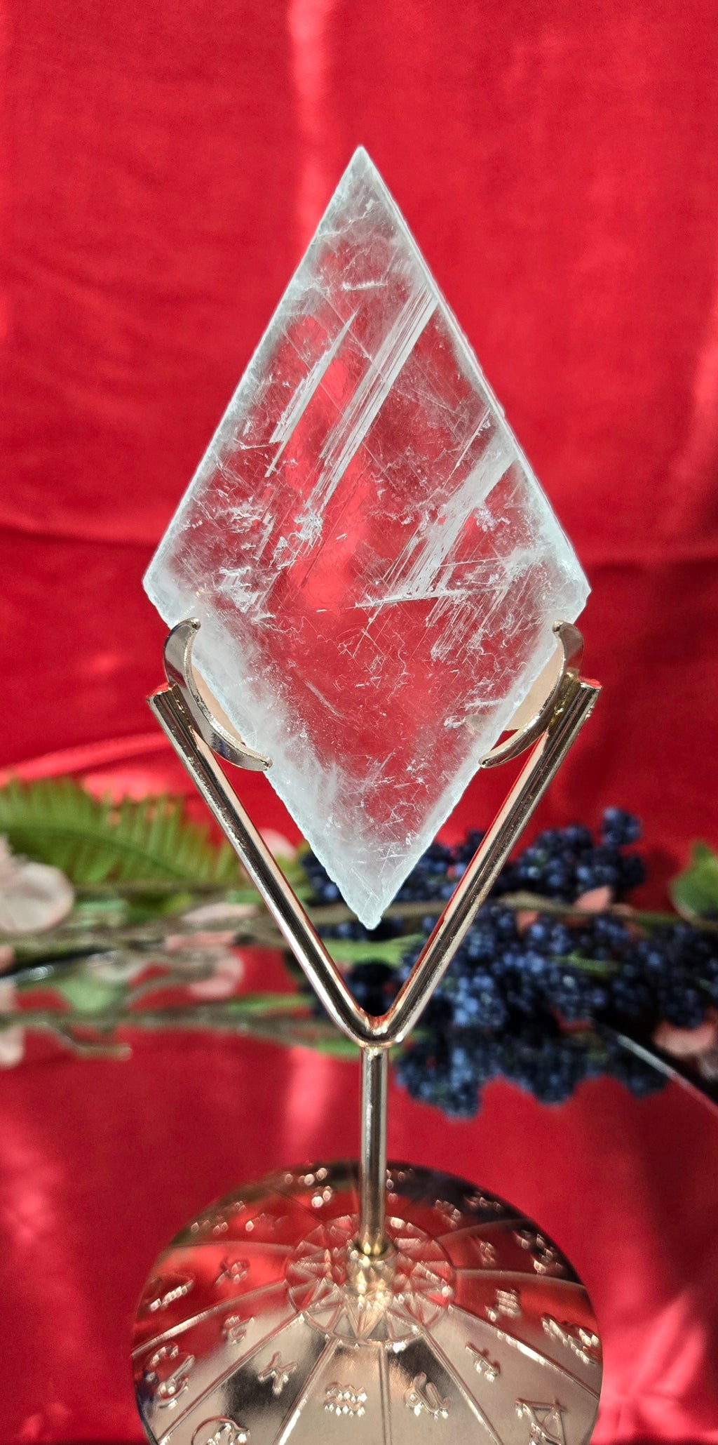 GYPSUM SELENITE WITH STAND