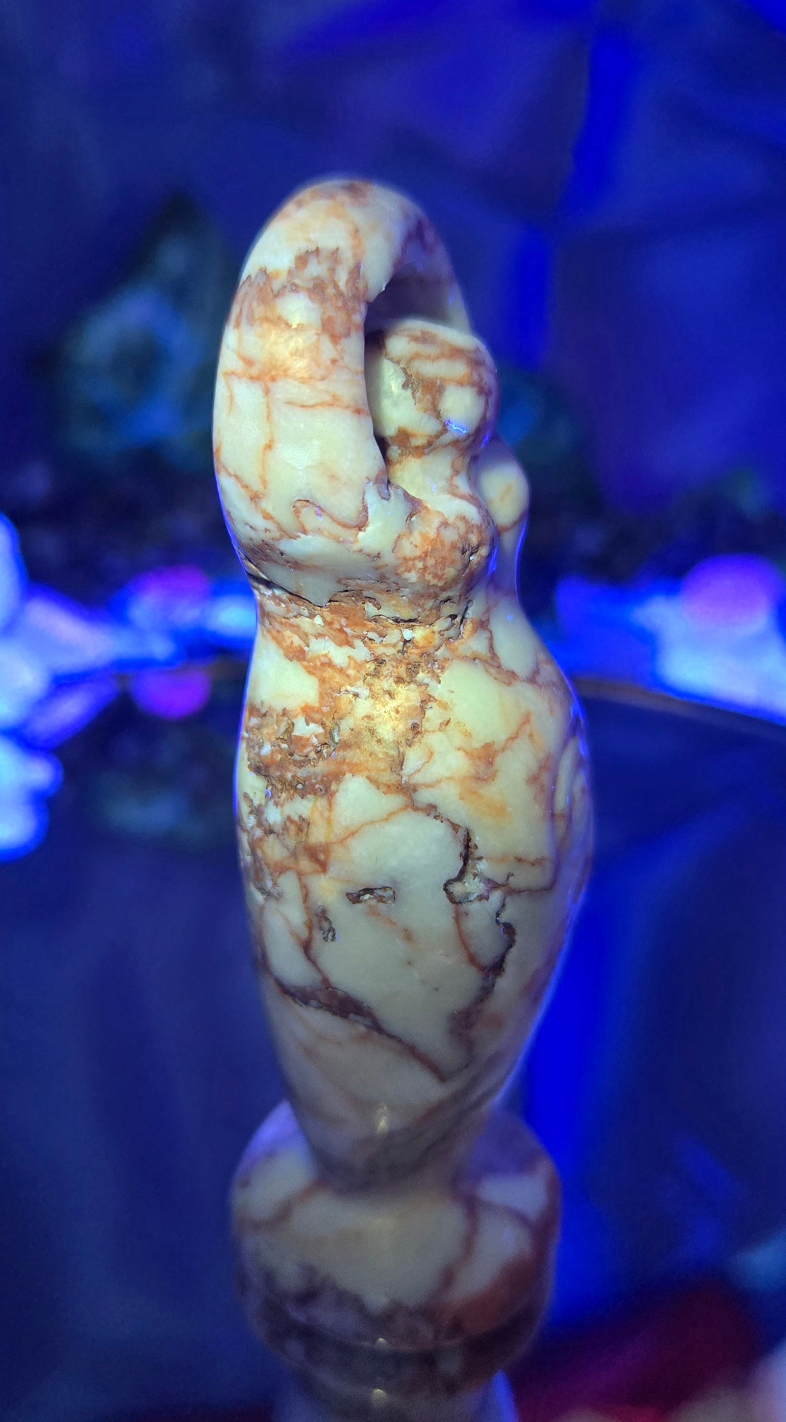 RED VEIN JASPER GODDESS