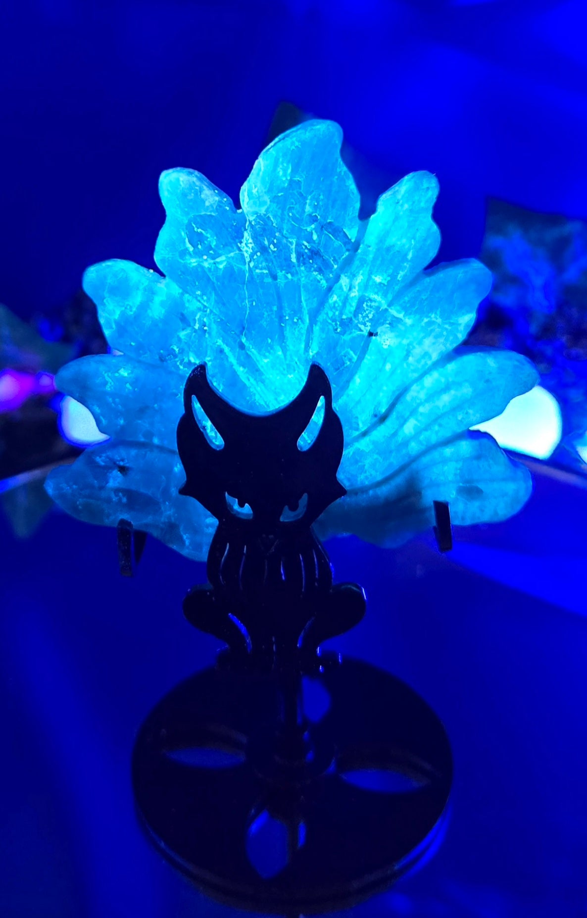 9 TAIL FOX WITH STAND