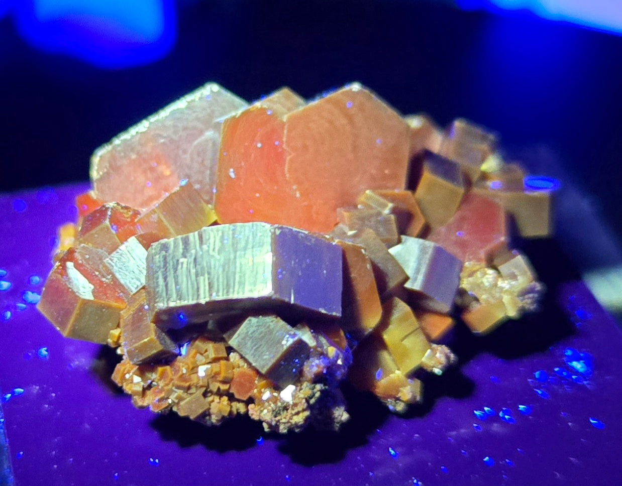 VANADINITE CLUSTER