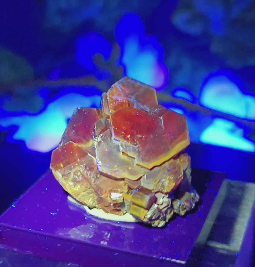 VANADINITE CLUSTER
