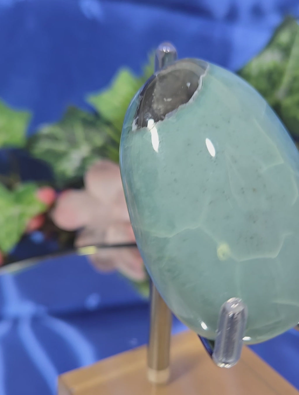 GREEN OPAL PALM STONE