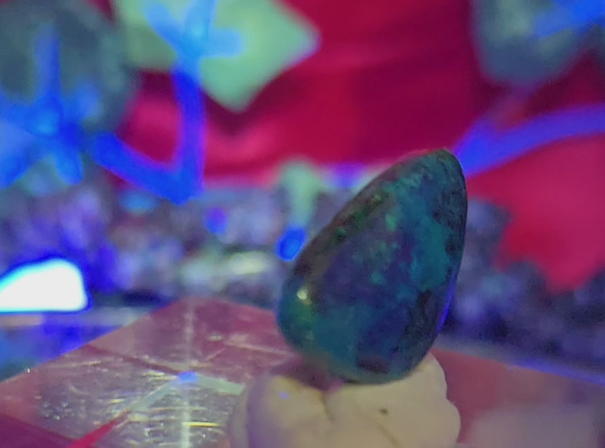 SHATTUCKITE CABOCHON