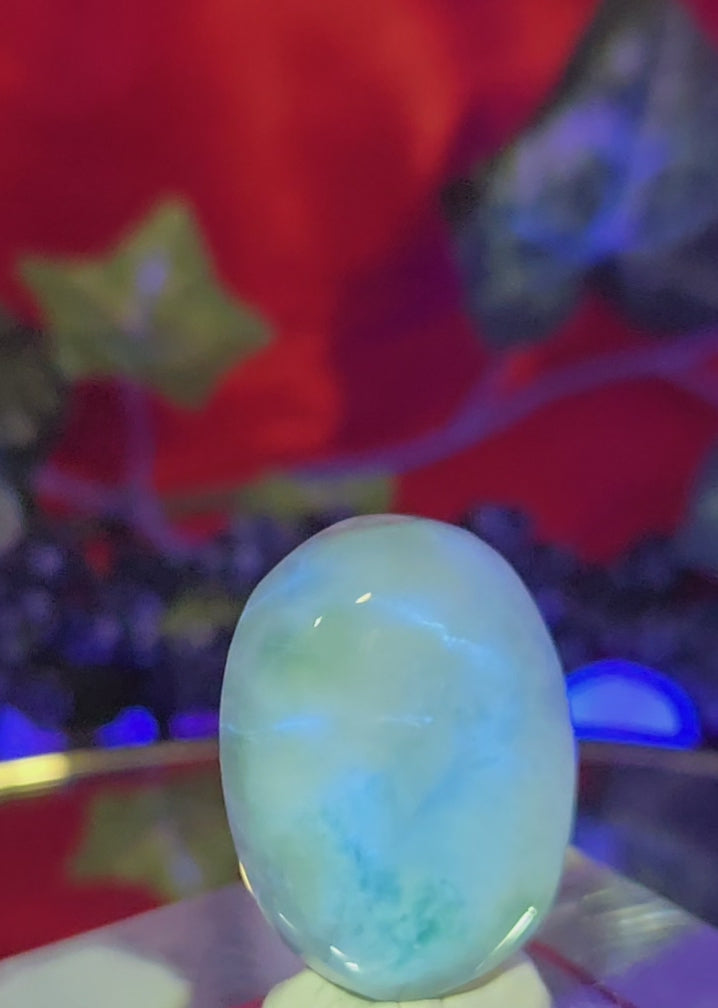 LARIMAR CABOCHON