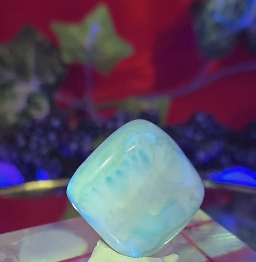 LARIMAR CABOCHON