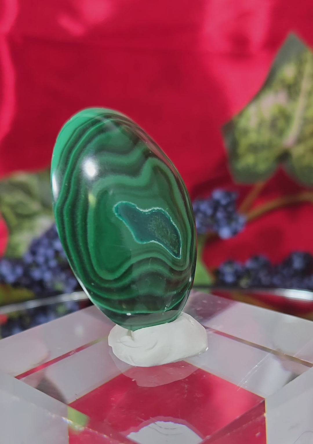 MALACHITE CABOCHON
