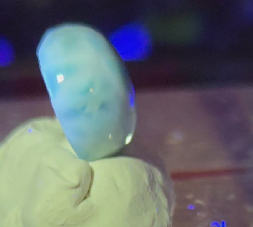 LARIMAR CABOCHON