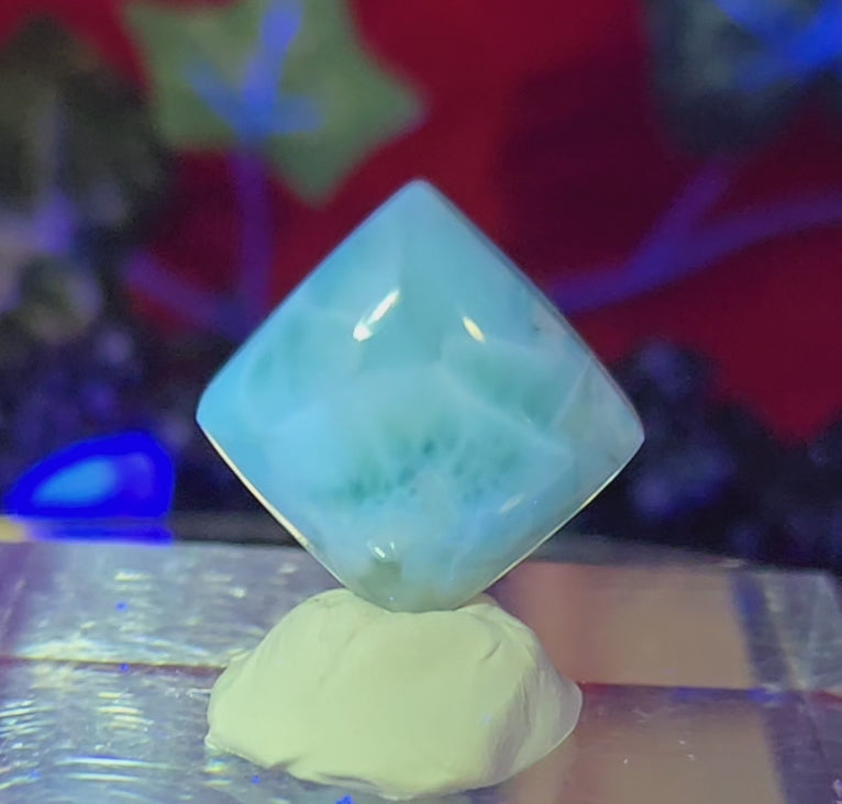 LARIMAR CABOCHON