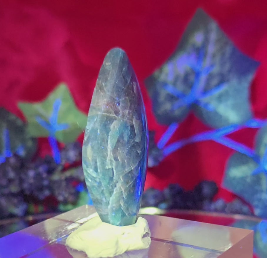 BLUE APATITE CABOCHON