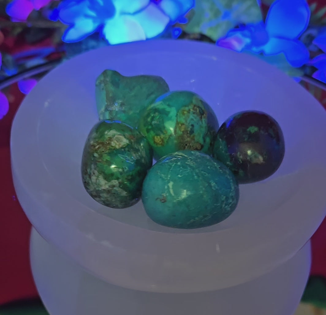 AZURITE/CHRYSOCOLLA TUMBLES