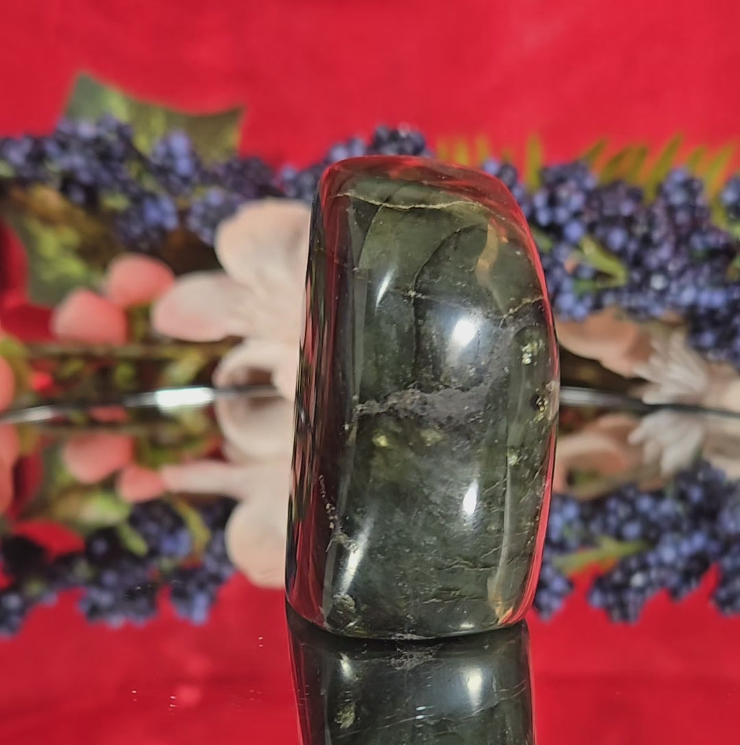 LABRADORITE FREE FORM