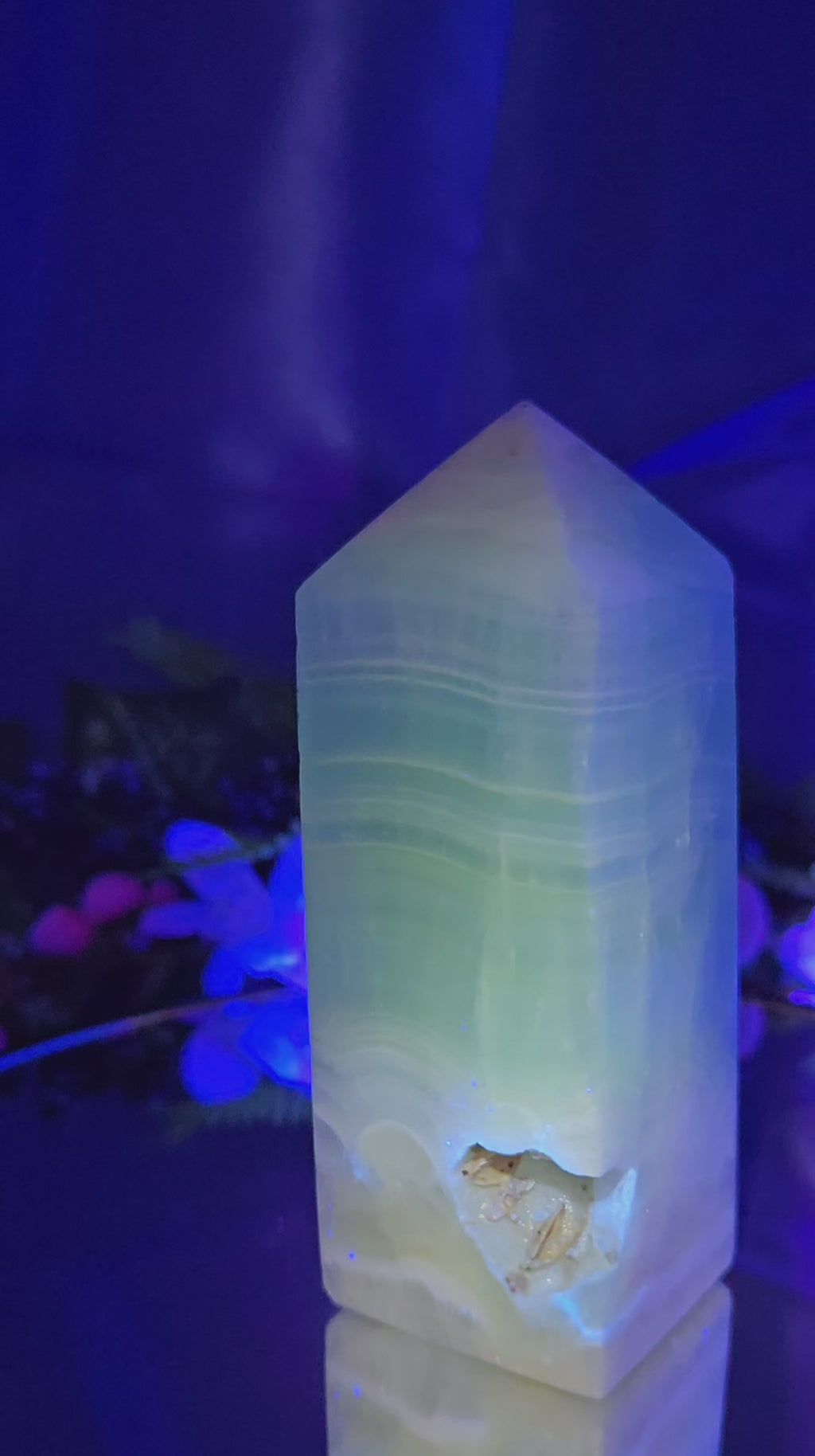 PISTACHIO CALCITE