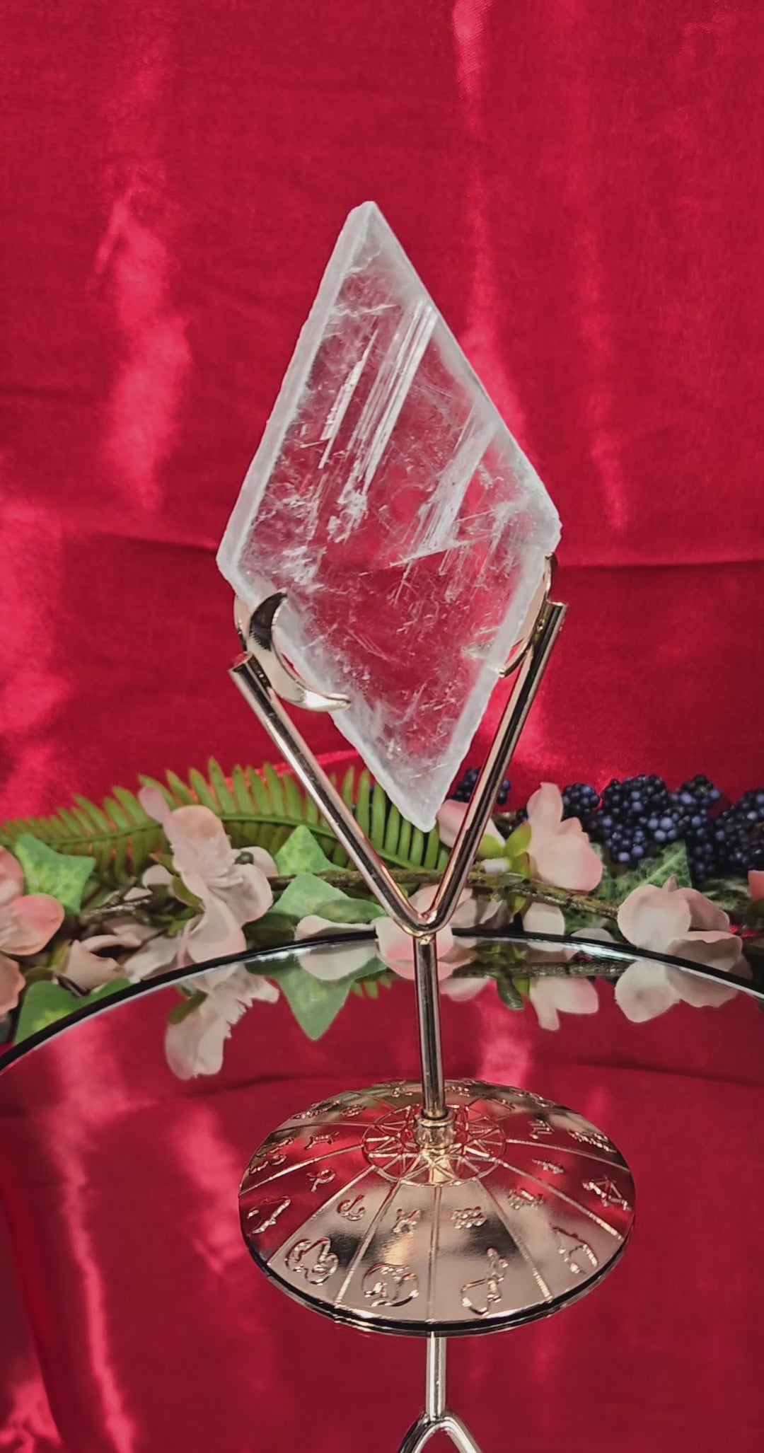 GYPSUM SELENITE WITH STAND